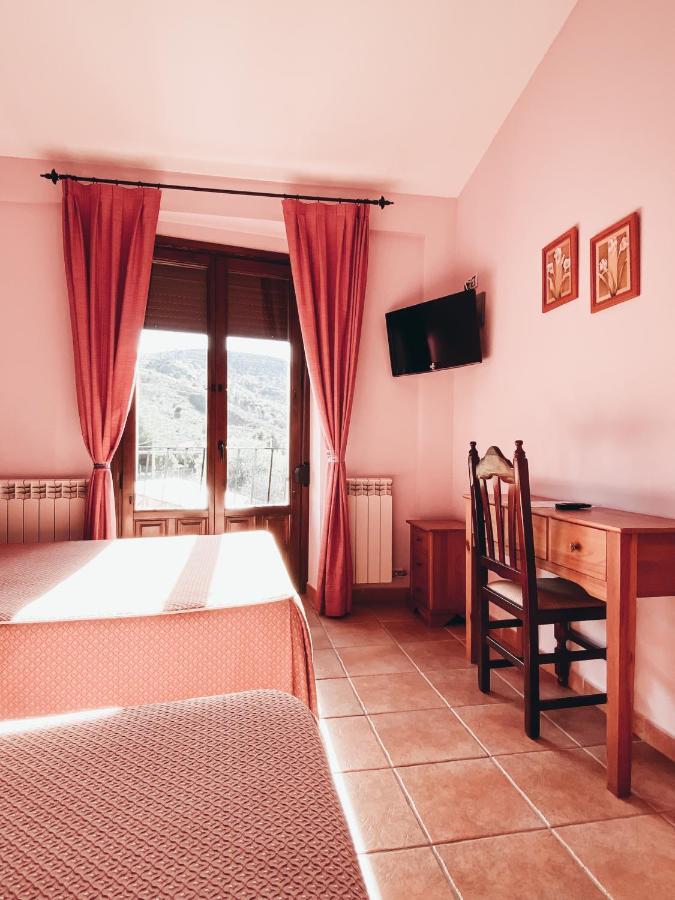 Hotel Valdevecar Albarracín Eksteriør billede