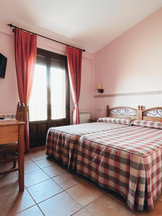 Hotel Valdevecar Albarracín Eksteriør billede